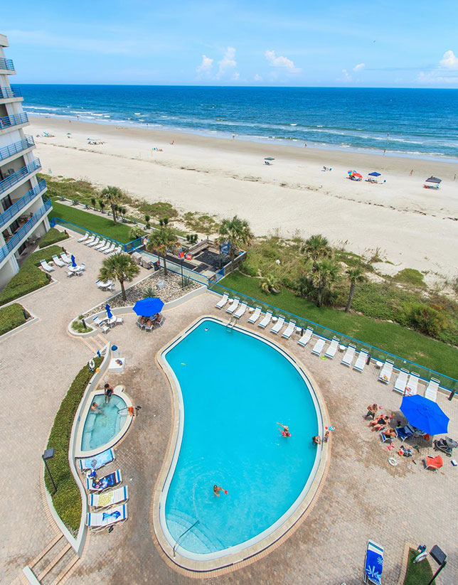 beach condo pool